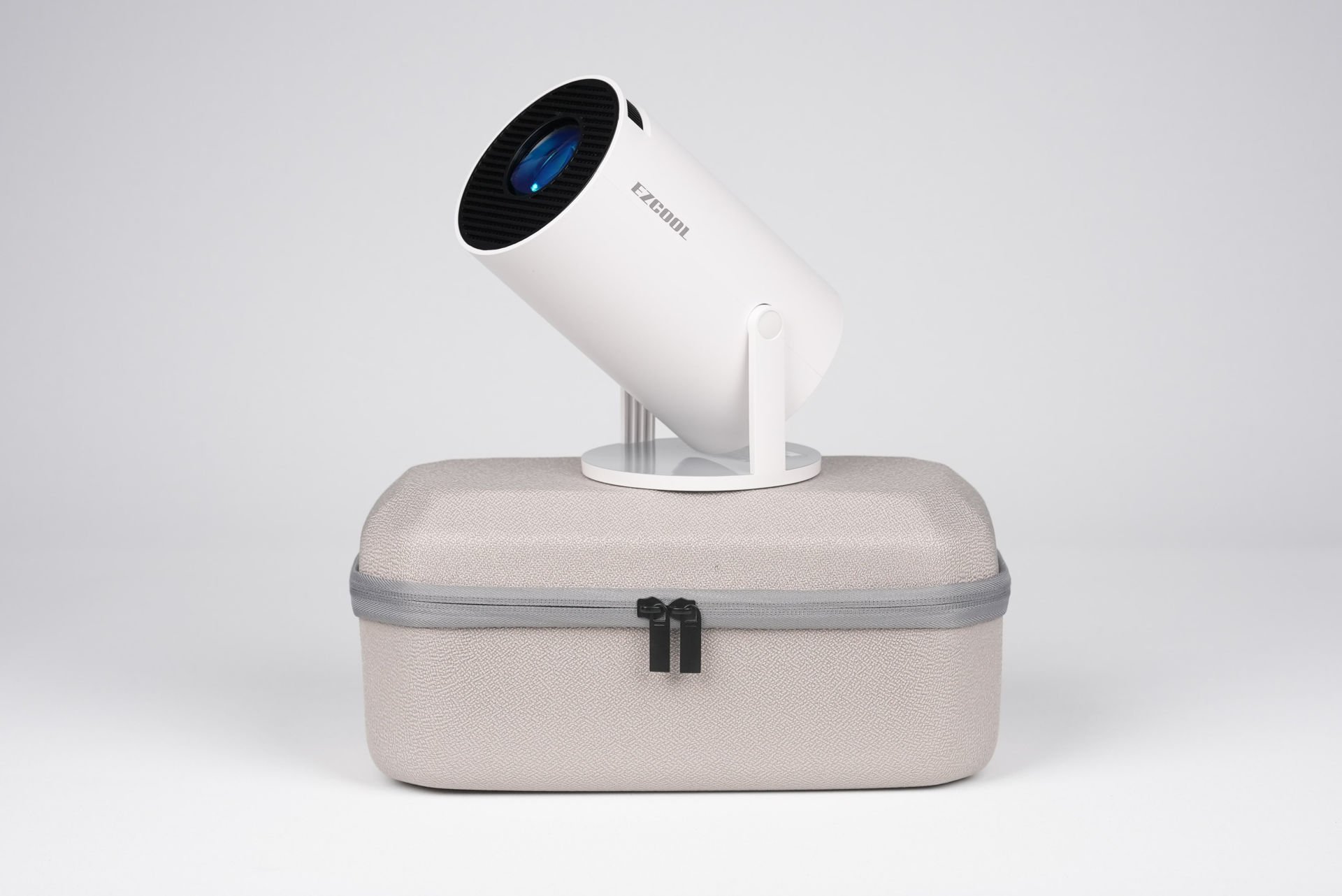 Ezcool Smart Projector Z8 Wi-Fi Android Taşınabilir Projeksiyon Cihazı