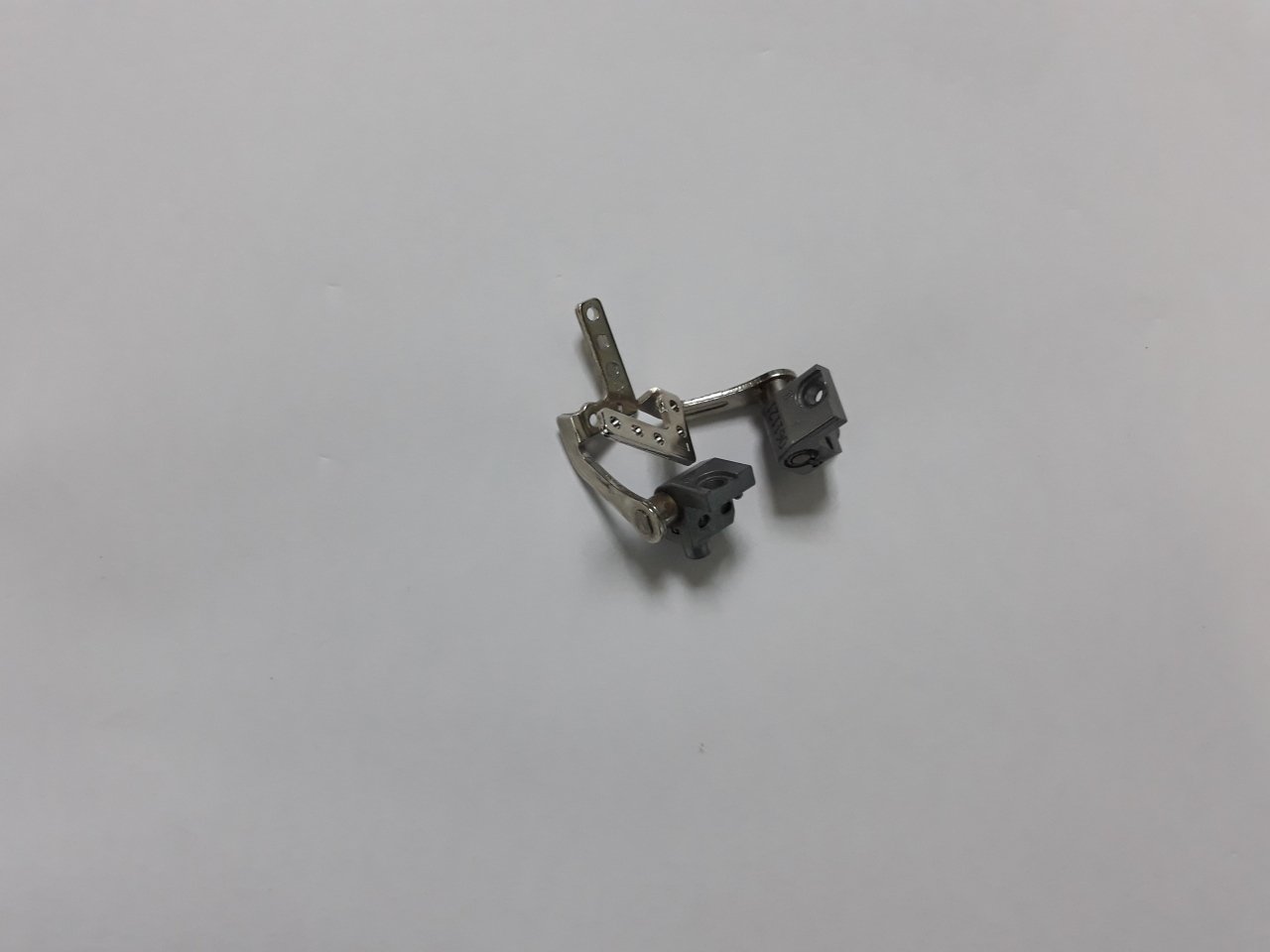 Sony VGN-FE41S PCG 7v1M Menteşe Takımı