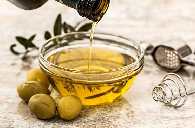 Zeytinyağı Hangi Yemeklerde Kullanılır?