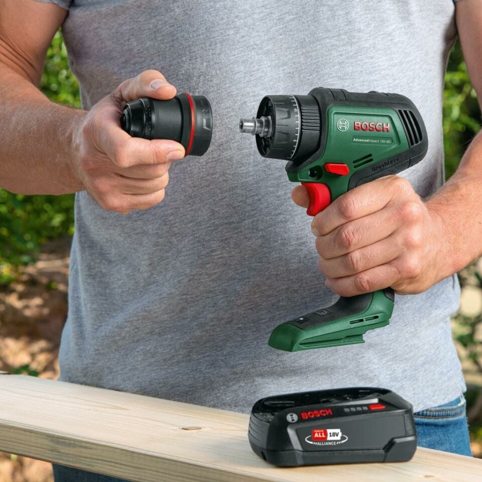 Bosch AdvancedImpact 18V-80 QuickSnap Akülü Darbeli Matkap 2x2.5A 06039E2102