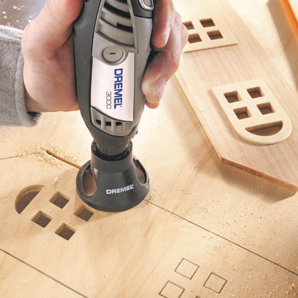 Dremel 3000 2/25 130W Gravür Taşlama El Motoru 25 Aksesuarlı F0133000HC