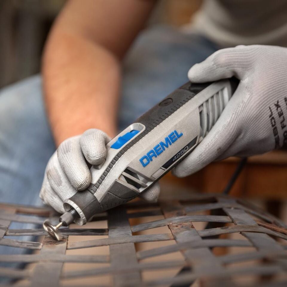 Dremel 4250 6/128 Gravür Taşlama El Motoru 128 Aksesuarlı 175 Watt F0134250JK