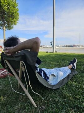 Portatif Şezlong Haki Renk | Arkalıklı Katlanır Plaj ve Piknik Örtüsü