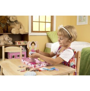 Melissa&Doug Ahşap Mıknatıslı Giydirme Oyunu Balerin Nina