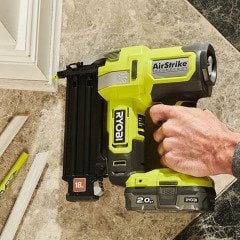 Ryobi R18GN18-120S 18V 2AH Çivi Çakma Makinesi