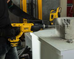 Dewalt DCH133M1 18V 4.0 AH LI-ION Kömürsüz 3 Modlu Sds-Plus Kırıcı/Delici