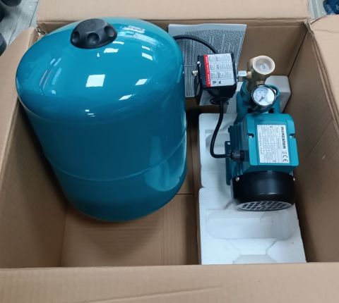 MOMENTUM PKm60/SA5 -0.5HP-220V- Preferikal Sürtme Fanlı Paket Hidrofor