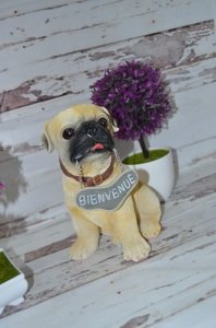 KÖPEK ŞEKLİNDE DEKORATİF AKSESUAR