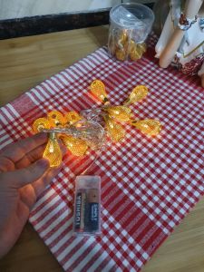 Ampullü Damla Metal Pilli Led Işık (Gün Işığı)