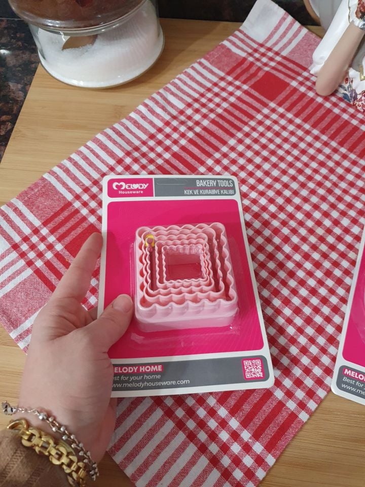 Kek Kurabiye Ve Pasta Kalıbı 5 Li Set Yuvarlak Tırtıklı