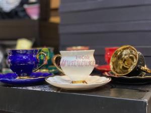 Gold Detaylı Renkli Lux Kahve Fincani