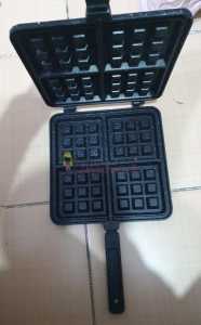Döküm Kare Waffle Tava 
