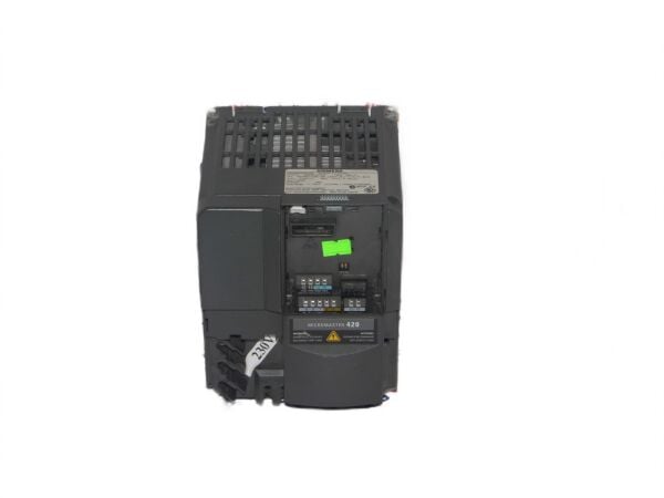 6SE6420-2UC22-2BA1,6SE 6420-2UC22-2BA1 SIEMENS MICROMASTER 420 2.2 Kw  YENİ KUTU AÇIK