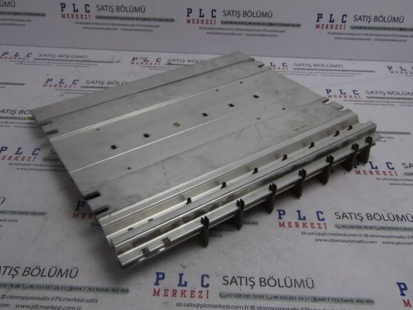6ES5700-0LB11, 6ES5 700-0LB11 CR 700-0LB MOUNTING RACK, 6 SLOTS SIEMENS