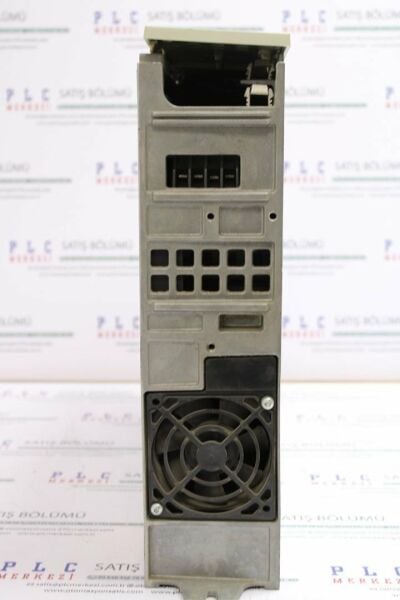 6SE7021-0TA61-Z SIMOVERT MASTERDRIVES VECTOR CONTROL INVERTER COMPACT UNIT