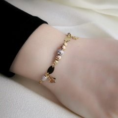Dorika Charm Bileklik
