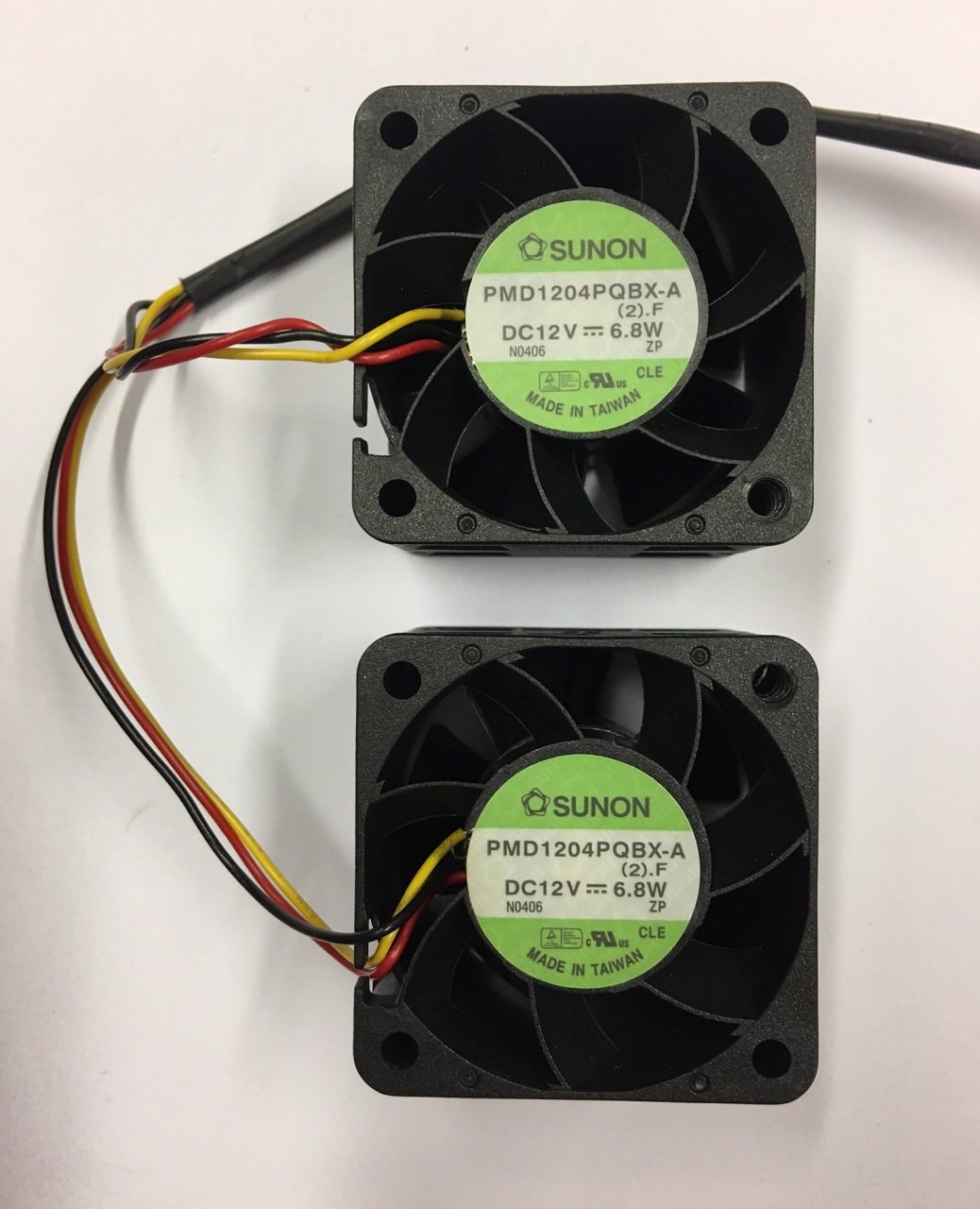 4 x 4 cm 12V ÇİFTLİ FAN , SUNON , 28mm , 0.57A