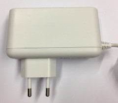 12V 2A AC/DC ADAPTÖR , PRİZ MODELİ , Ucu: 2.1mm L-Tipi LED'li (BEYAZ)