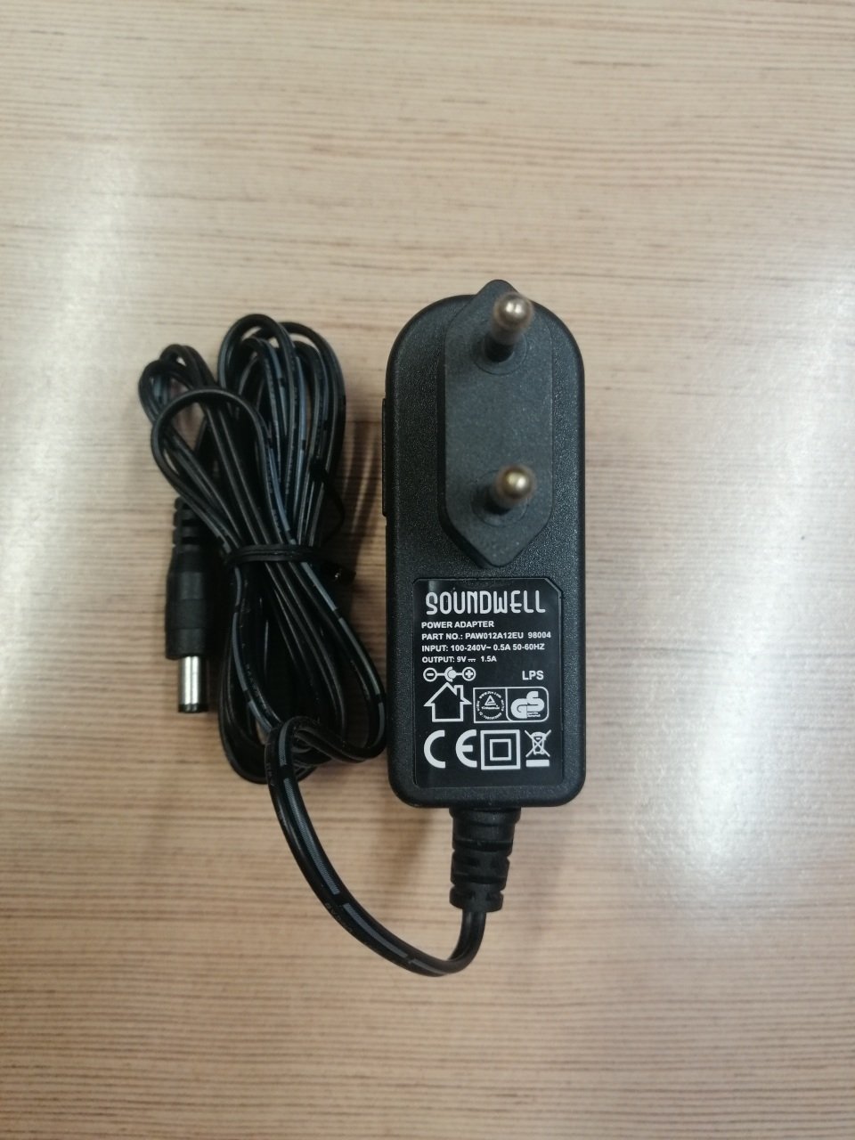 9V 1.5A DC ADAPTÖR , PRİZ MODELİ , Ucu: 2.5mm