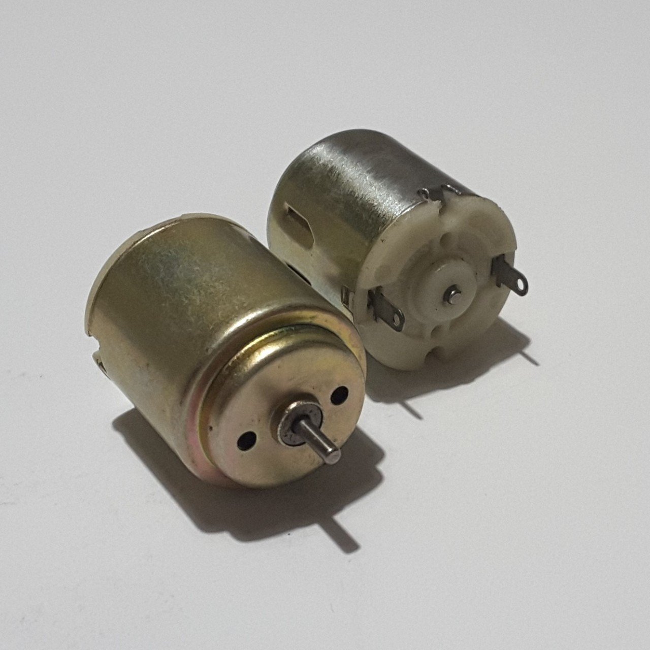 3 VOLT - 6 VOLT YUVARLAK MOTOR - ORTA BOY