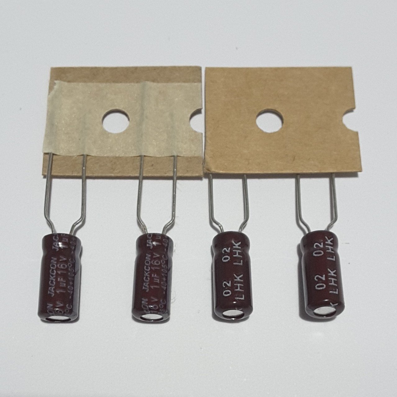 1uF 16V Elektrolitik Kondansatör 5*11 , Şerit , 105C ------- ( 25 ADETLİK PAKET )