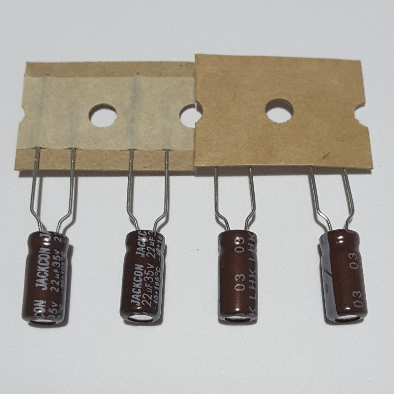 22uF 35V Elektrolitik Kondansatör 5*11 , Şerit , 105C ----- ( 25 ADETLİK PAKET )