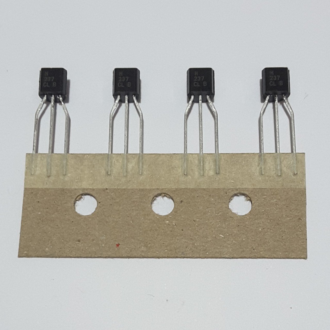 BC237  TO-92 Kılıf ( 25 ADETLİK PAKET )