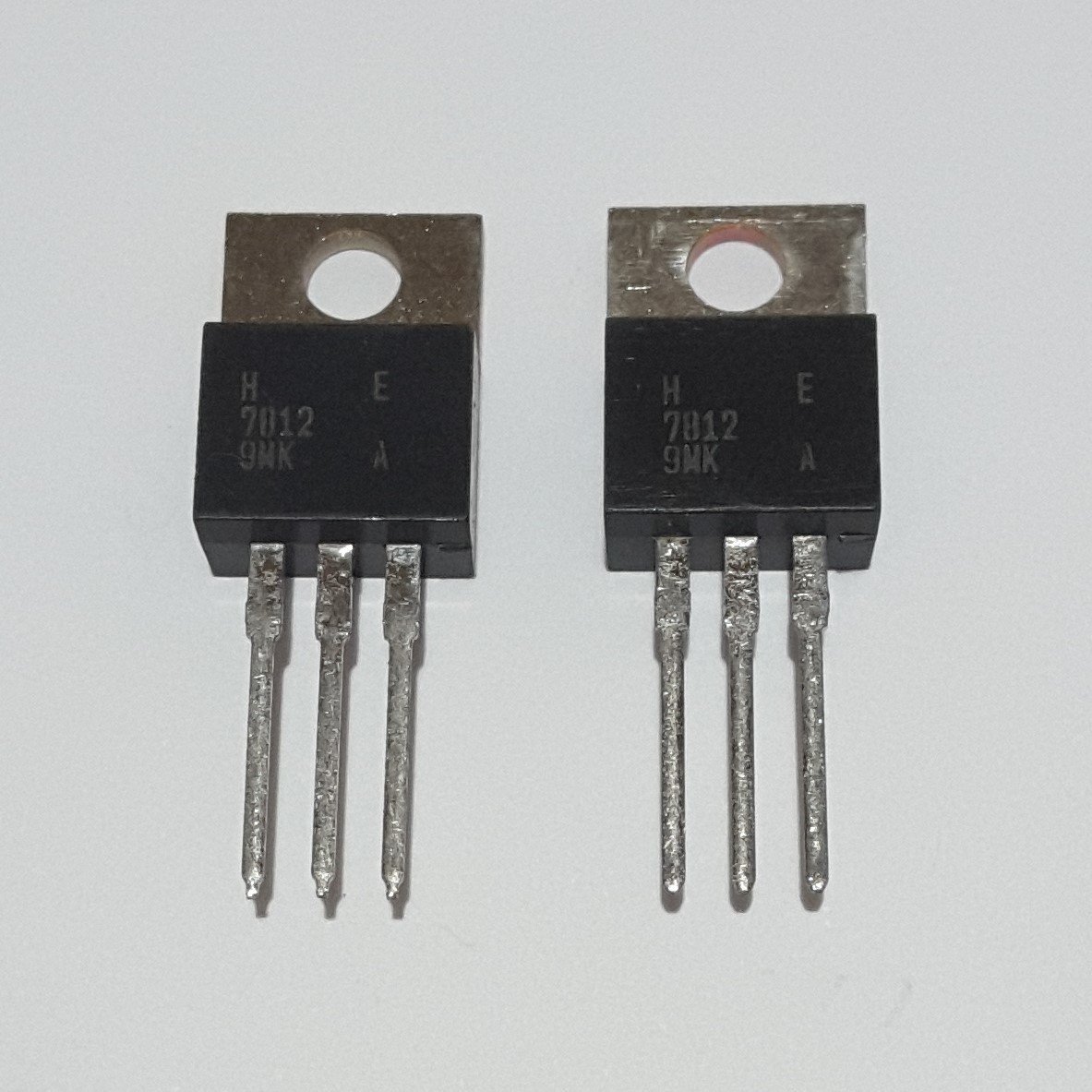 7812 Voltaj Regülatörü TO-220 ( 5 ADETLİK PAKET )