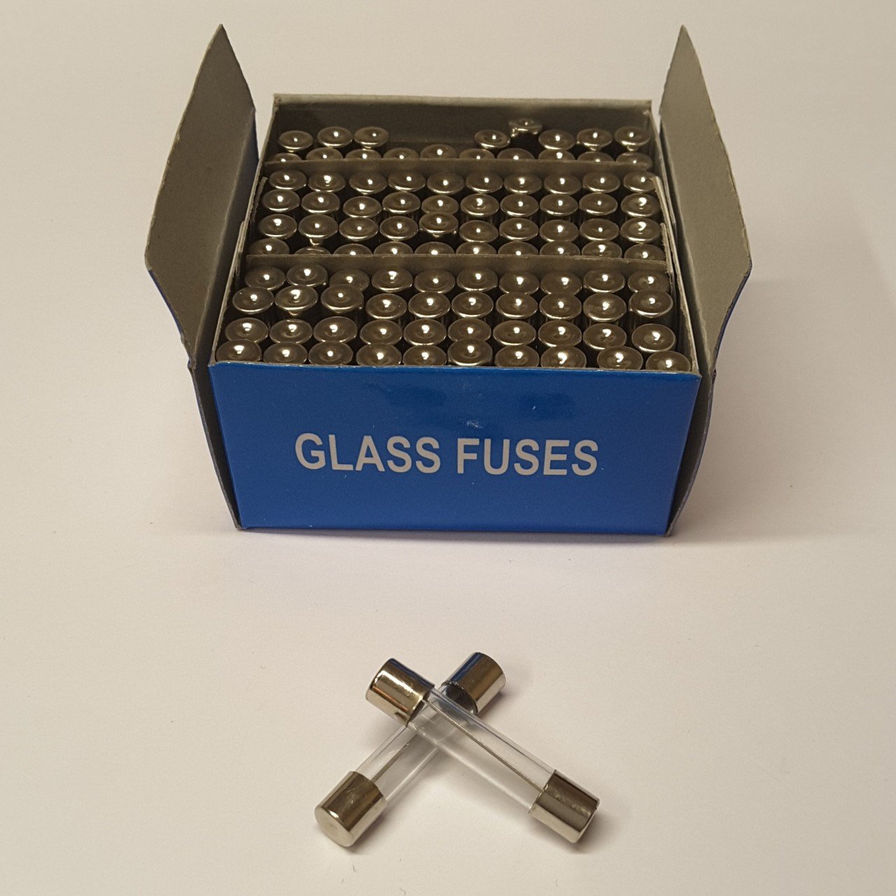 20A 6x30mm CAM SİGORTA ( 100 ADETLİK PAKET )