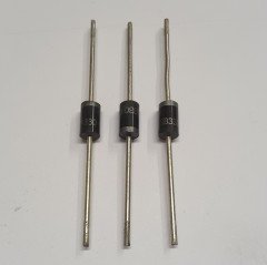SB330 - 3A 100V Schottky Diyot ( 10 ADETLİK PAKET )