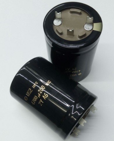 4700UF 200V 51X61mm SNAP 105°