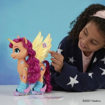 My Little Pony Yeni Bir Nesil Şarkı Söyleyen Sunny