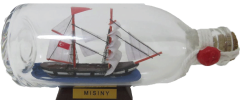 Misiny-Ahşap Altlık Cam Şişe İçerisinde -16,5 Cm Gemi Maketi