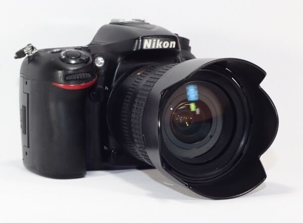 Nikon D7100 +18-70 Lens (162.000 Shutter)