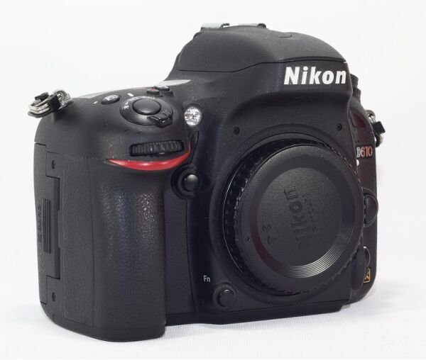Nikon D610 Body Yeni (100 Shutter)