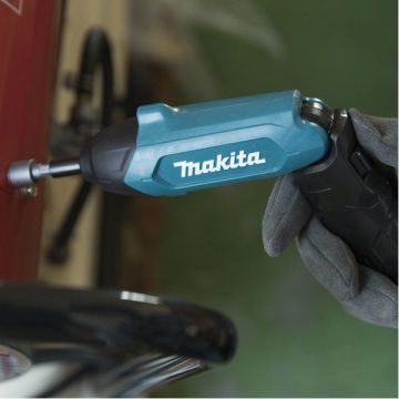 Makita DF001DW Aksesuar Setli Vidalama 3.6V - 81 parça bits uç