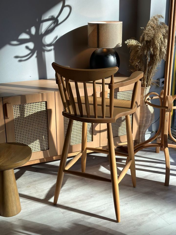 Gitar Kollu Bar Sandalyesi