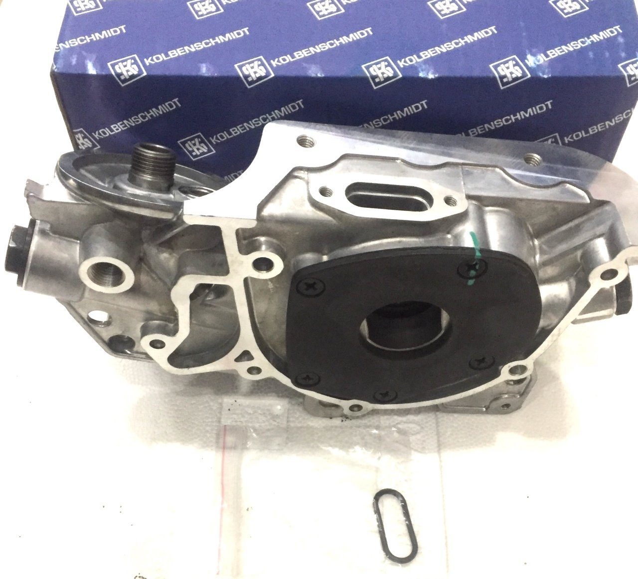 Opel Astra G  X20XEV Motor Yağ Pompası Yassı Tip(Oval Tip) KOLBEN 50005848