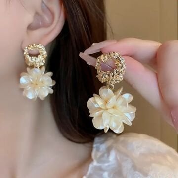 Pearl Flowers Küpe