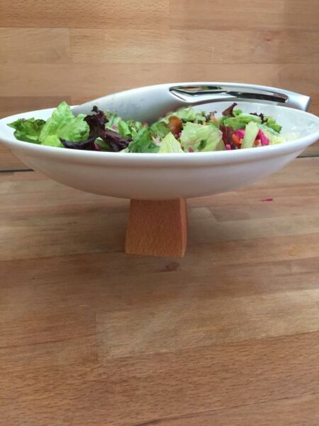Ahşap Ayaklı Kütahya Porselen Krem Renk Çukur Tabak 25 cm Servis Tabağı