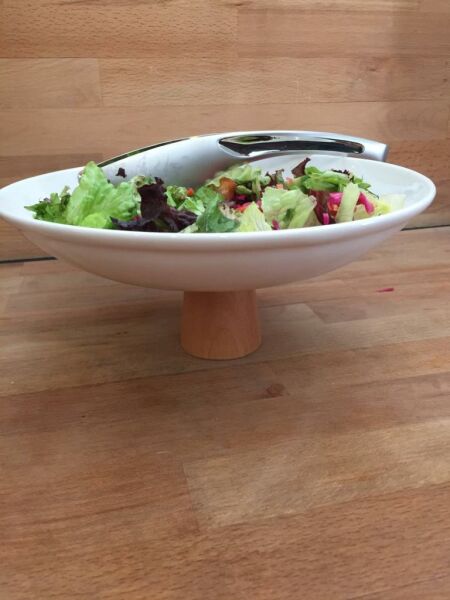 Ahşap Ayaklı Kütahya Porselen Krem Renk Çukur Tabak 25 cm Servis Tabağı