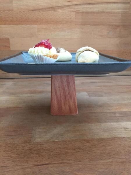 Ahşap Yuvarlak Ayaklı Pearl Kare 21 cm Servis Tabağı Mavi 9 cm