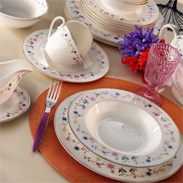 Kütahya Porselen Bone China 84 Parça 25137 Desenli Yemek Takımı