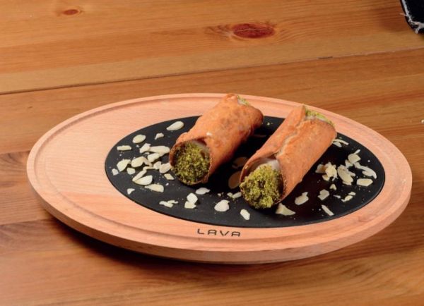 Lava Porselen Plakalı Oval Ahşap Et Tahtası 20x30 cm