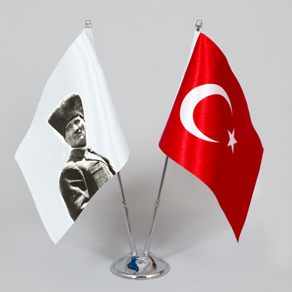 Atatürk Masa Bayrağı-1 İkili 15x22,5 cm (Direkli)