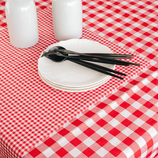 Pötikare Masa Örtüsü Kırmızı-Beyaz (Büyük Kareli) 160x160 cm