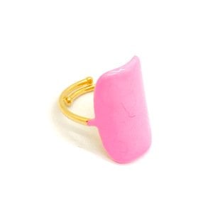 Pembe Mineli Yüzük