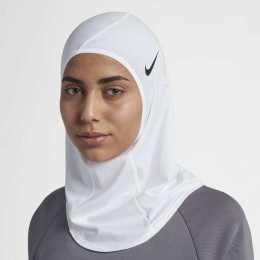 Nike Pro Hijab Bayan Sporcu Başörtüsü