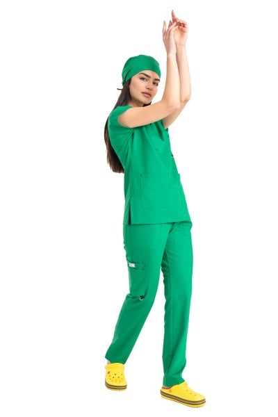 Dr. Elastik Likralı Kadın Cerrahi Scrubs Takımı Çimen Yeşili