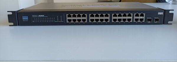 Cisco SRW224G4 24-port 10 100 + 4-port Gigabit Switch